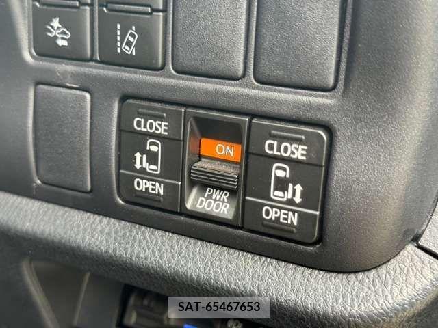 Toyota NOAH 2018-02 373490-20