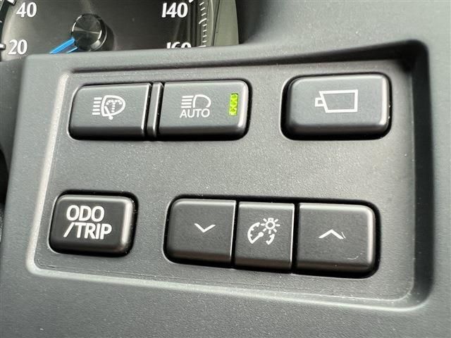 Toyota CROWN MAJESTA 2016-10 10415-13