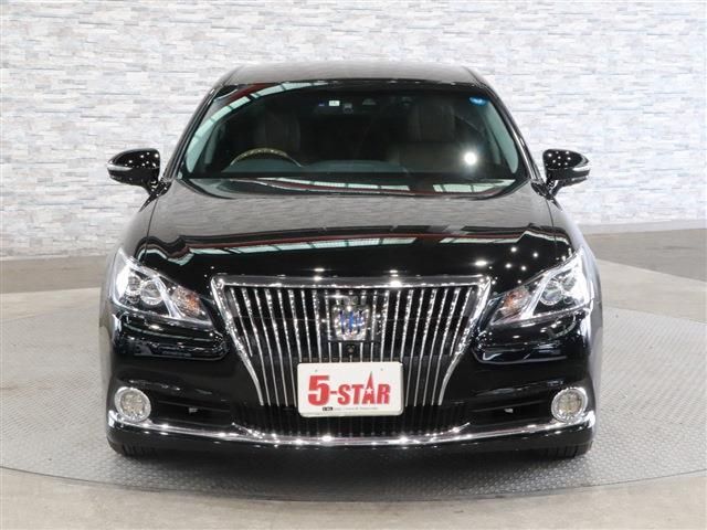 Toyota CROWN MAJESTA 2016-10 10415-5