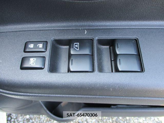 Nissan MARCH 2013-06 337252-21