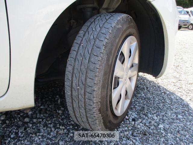 Nissan MARCH 2013-06 337252-5