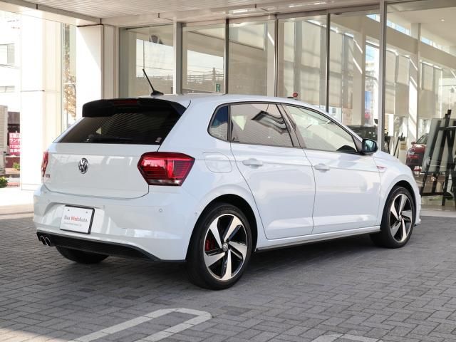 VolksWagen POLO 2020-03 27301-6