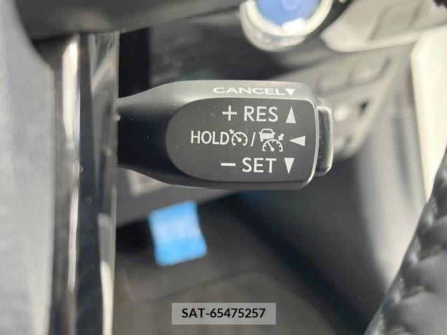 Toyota PRIUS 2020-11 282182-5