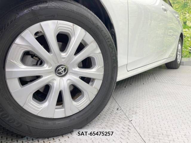 Toyota PRIUS 2020-11 282182-13