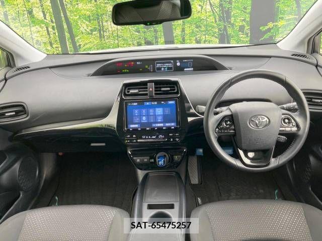 Toyota PRIUS 2020-11 282182-1