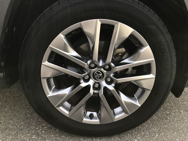 Toyota RAV4 2019-07 196123-26
