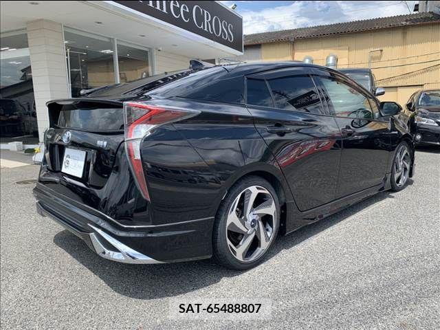 Toyota PRIUS 2016-06 254024-4