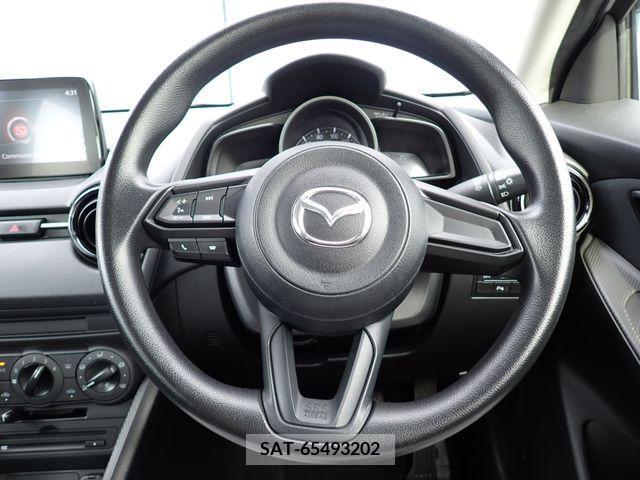 Mazda DEMIO 2019-04 334801-13