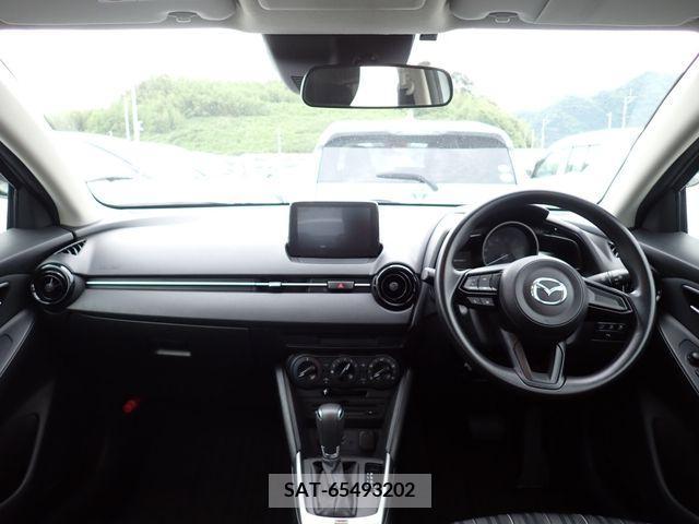 Mazda DEMIO 2019-04 334801-1