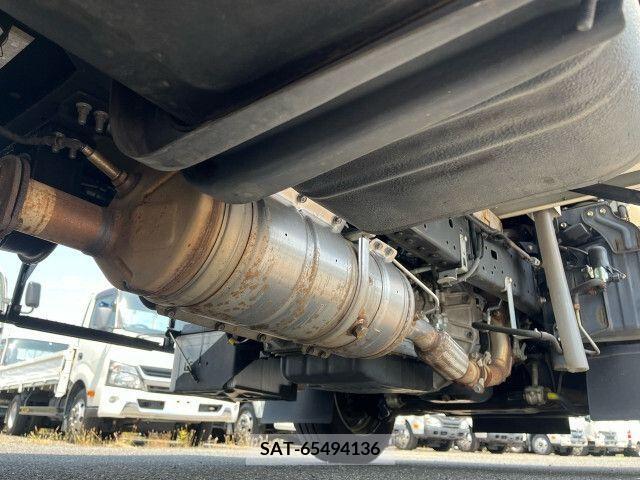 Hino DUTRO 2017-04 345053-25