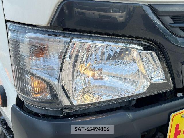 Hino DUTRO 2017-04 345053-1