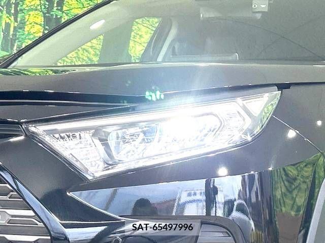 Toyota RAV4 2021-09 366977-12