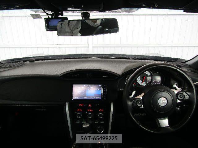 Toyota 86 2021-02 395466-1