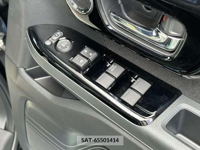 Honda N BOX CUSTOM 2023-05 379245-15
