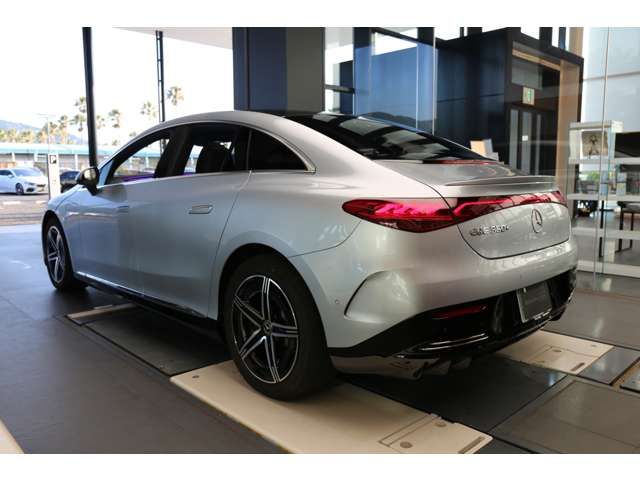 Mercedes Benz EQE 2022-11 15820-6