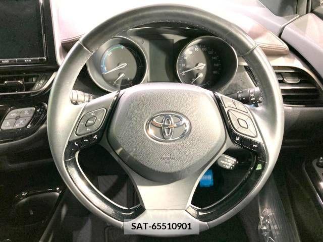 Toyota C-HR 2017-03 216784-13