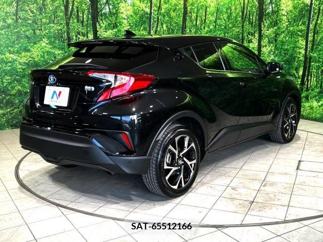 Toyota C-HR 2018-02 357834-17