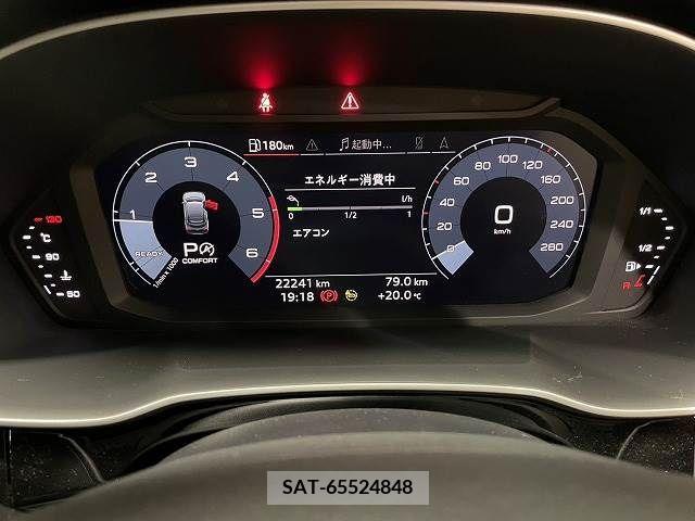 Audi Q3 2021-08 292782-4