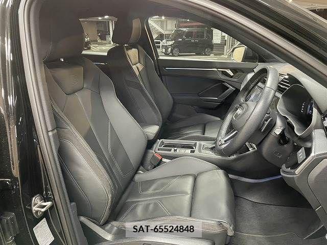 Audi Q3 2021-08 292782-7