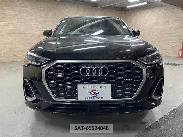 Audi Q3 2021-08 292782-16