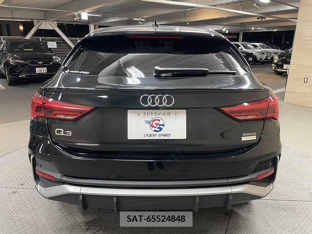 Audi Q3 2021-08 292782-18