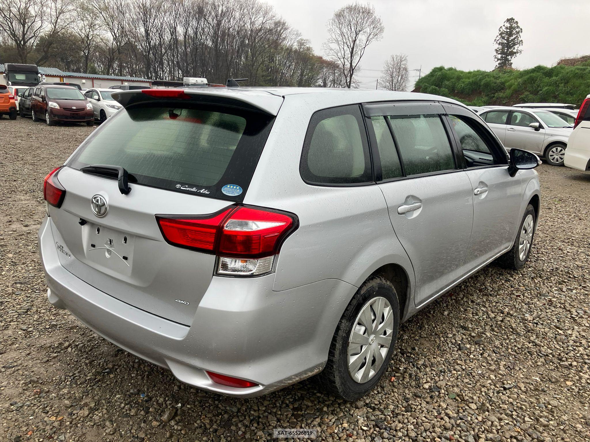 Toyota COROLLA FIELDER 2017-02 258204-3