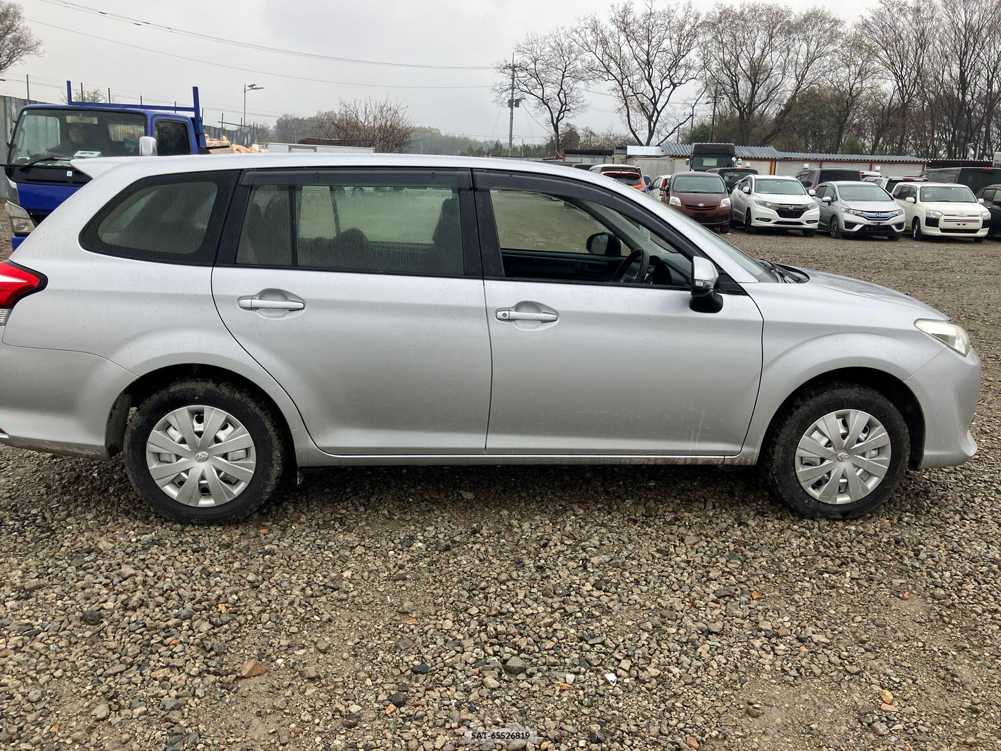 Toyota COROLLA FIELDER 2017-02 258204-6