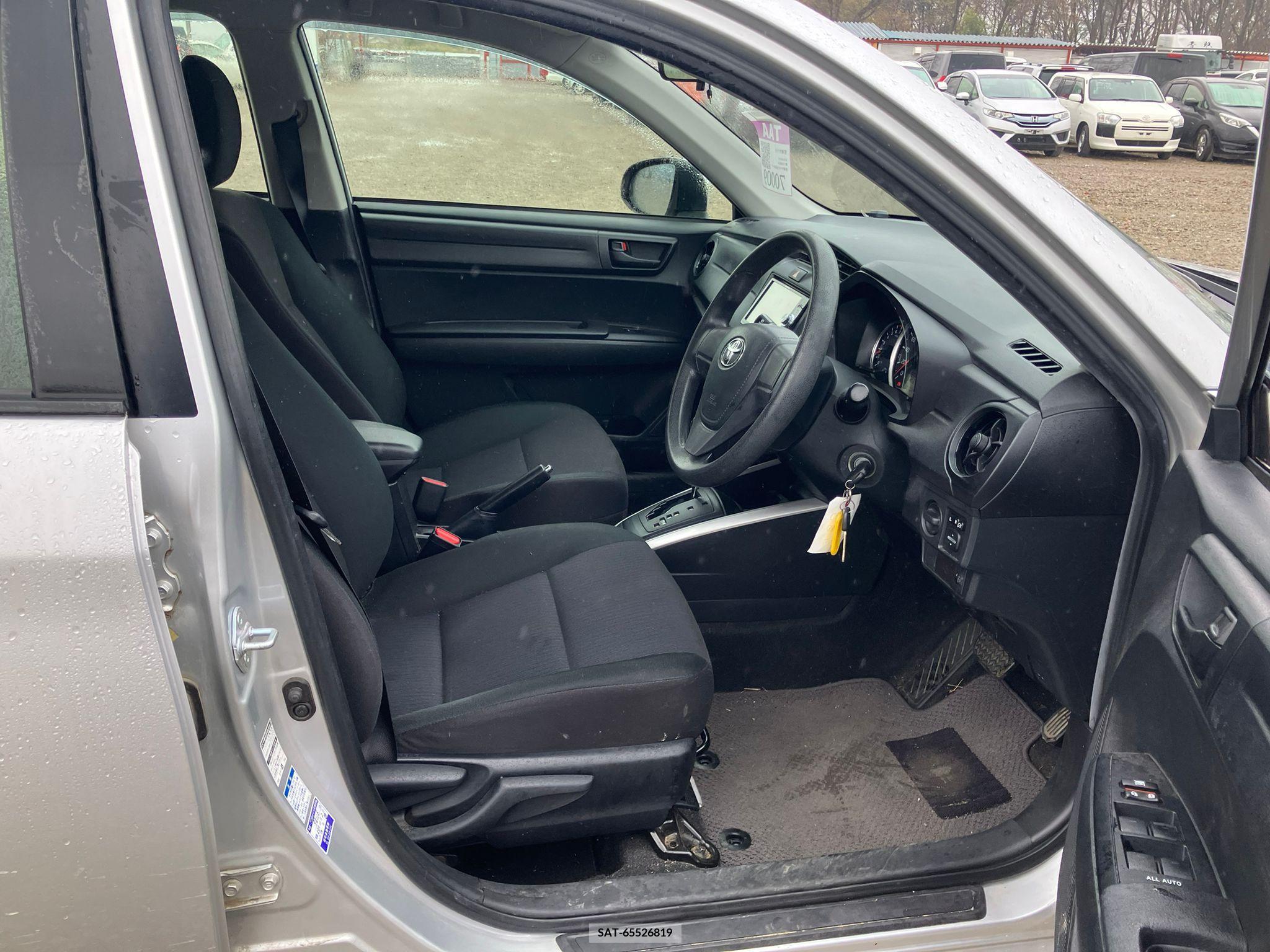 Toyota COROLLA FIELDER 2017-02 258204-8