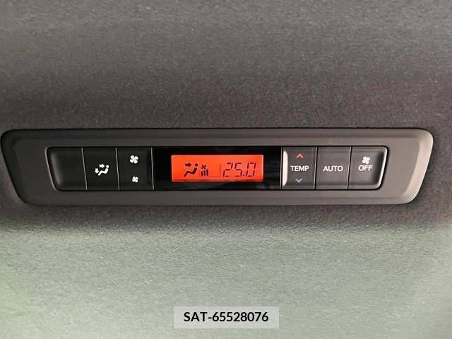 Toyota ESQUIRE 2017-09 297191-7