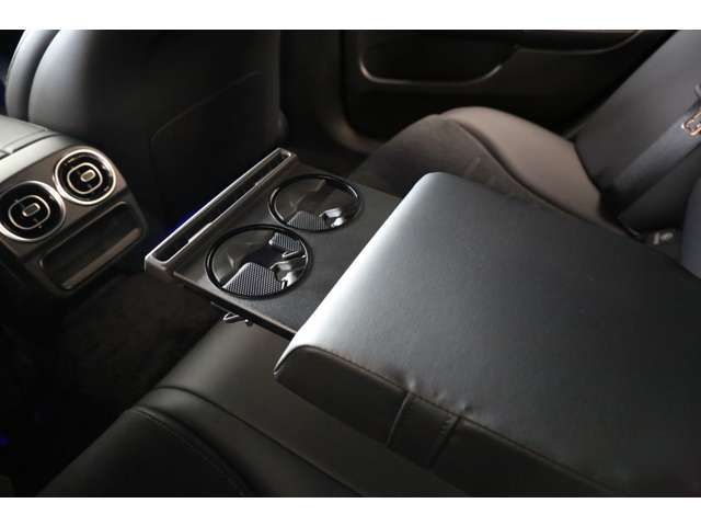 Mercedes Benz C-CLASS 2023-10 182199-13