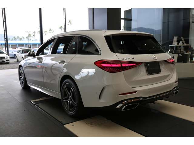 Mercedes Benz C-CLASS 2023-10 182199-6