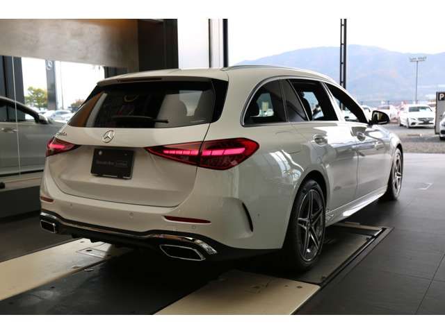 Mercedes Benz C-CLASS 2023-10 182199-8