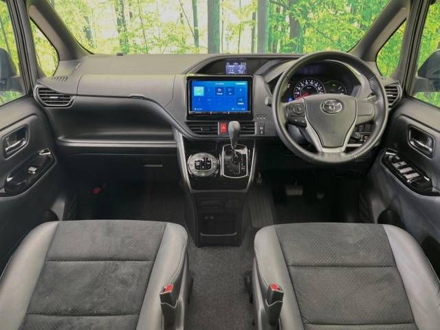 Toyota VOXY 2020-11 9967-1