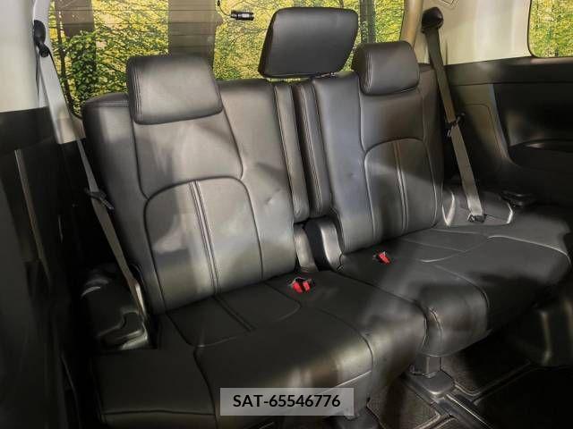 Toyota VELLFIRE 2018-11 332328-10
