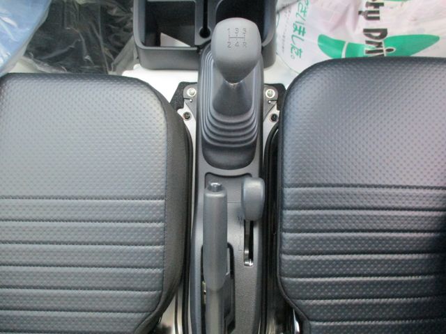 Daihatsu HIJET TRUCK 2023-06 24865-20