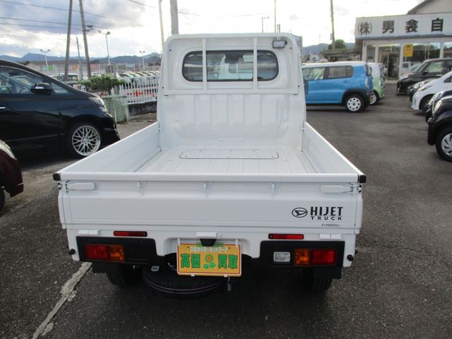 Daihatsu HIJET TRUCK 2023-06 24865-5