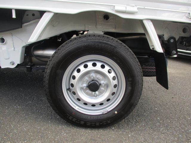 Daihatsu HIJET TRUCK 2023-06 24865-13