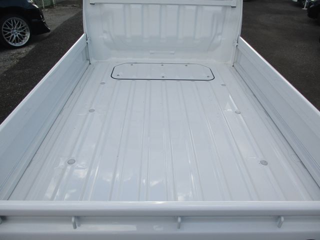 Daihatsu HIJET TRUCK 2023-06 24865-25