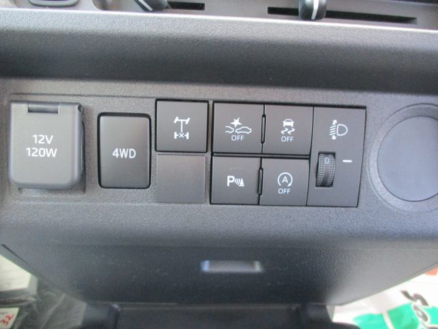 Daihatsu HIJET TRUCK 2023-06 24865-19