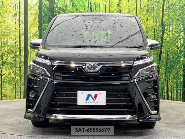 Toyota VOXY 2021-02 213354-16