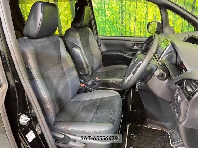 Toyota VOXY 2021-02 213354-10