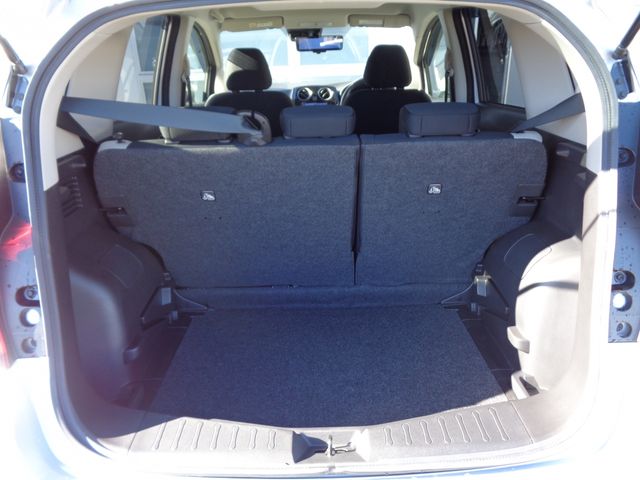 Nissan NOTE 2018-08 27725-16
