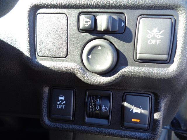 Nissan NOTE 2018-08 27725-3