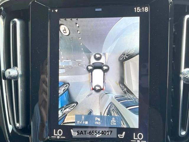 Volvo XC40 2022-06 370251-5