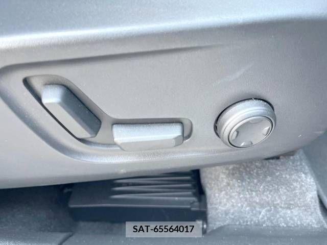 Volvo XC40 2022-06 370251-7