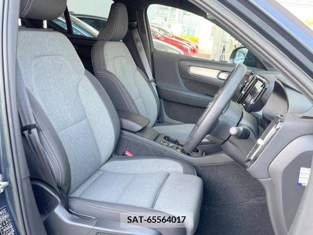Volvo XC40 2022-06 370251-10