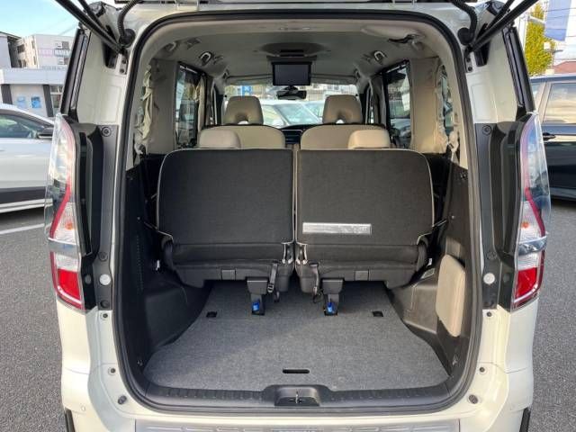 Nissan SERENA 2020-09 185085-11