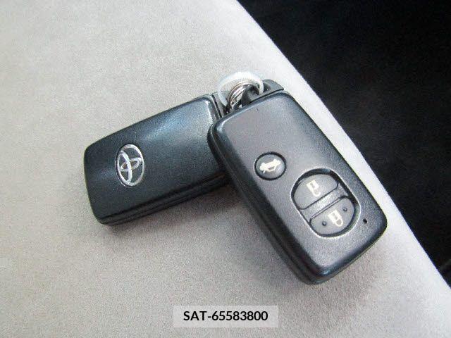 Toyota AVENSIS WAGON 2013-04 224625-15
