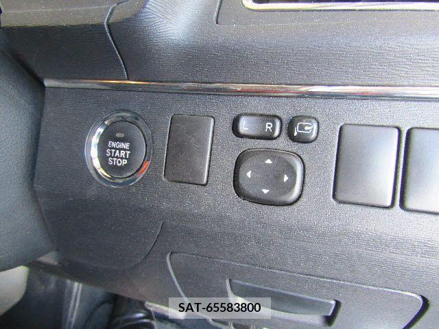 Toyota AVENSIS WAGON 2013-04 224625-10