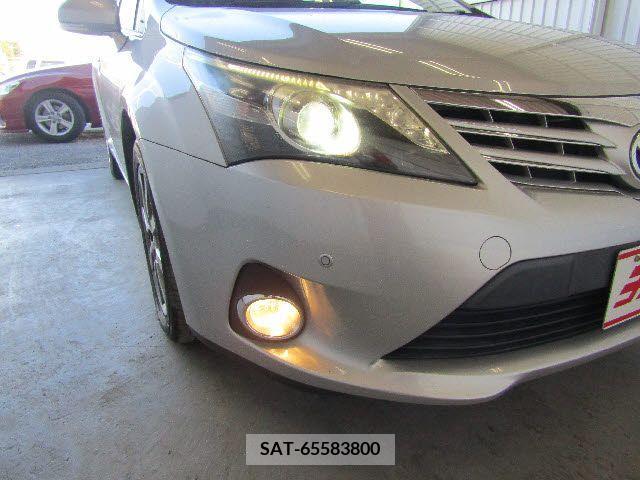 Toyota AVENSIS WAGON 2013-04 224625-16